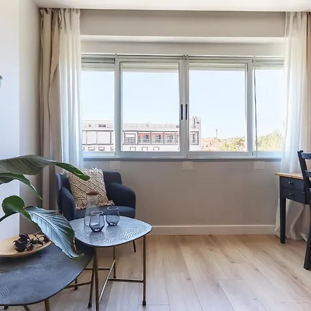 Airport Earth By Homing Maison d'hôtes Lisboa